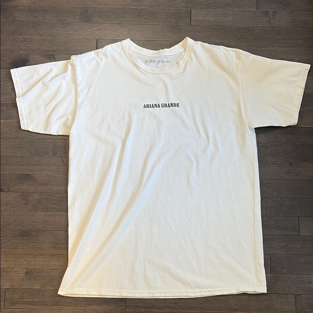 Ariana Grande Off White Yes,And Short Sleeve Tee Men’s L